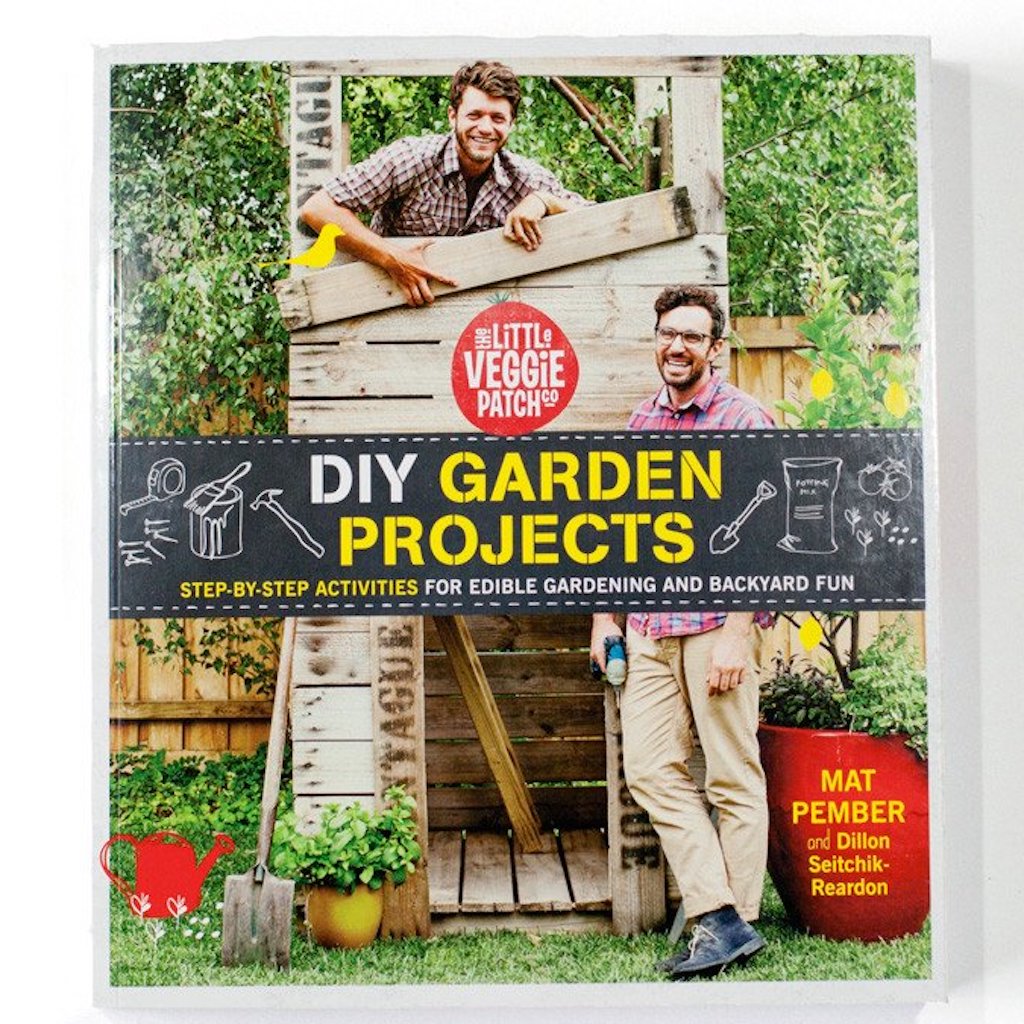 "DIY Garden Projects" Book by Little Veggie Patch Co Teros